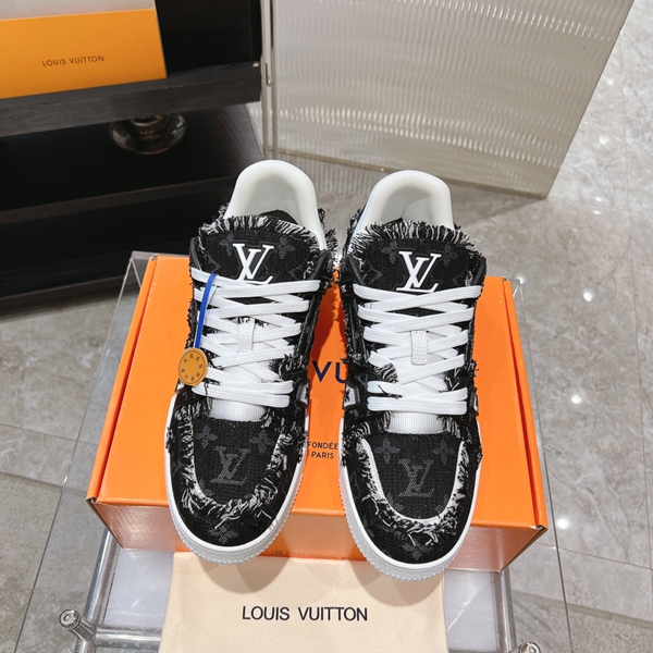 ルイヴィトン靴正面デザイン